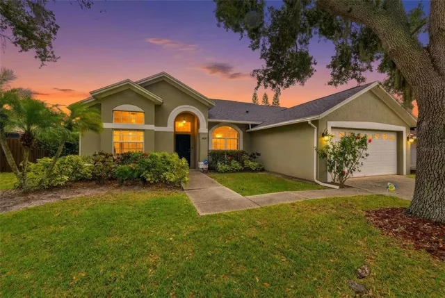 $2,100 | 11417 Palm Pasture Drive, Tampa, FL 33635