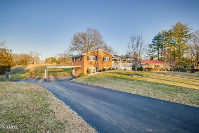 $350,000 | 2513 Larkspur Drive, Johnson City, TN 37604