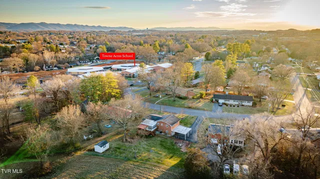 $350,000 | 2513 Larkspur Drive, Johnson City, TN 37604