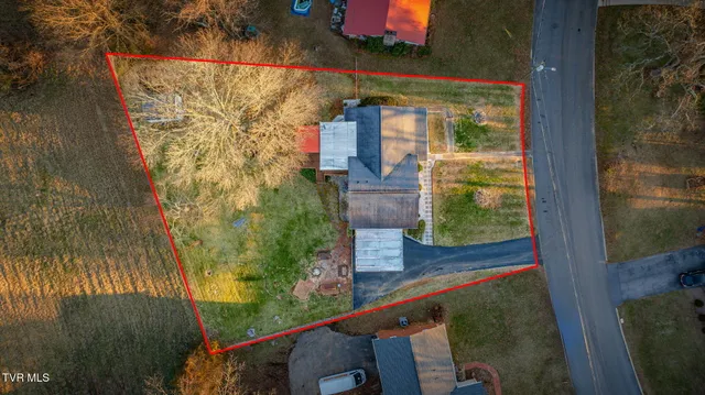 $350,000 | 2513 Larkspur Drive, Johnson City, TN 37604