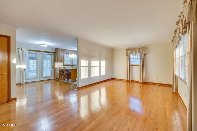 $350,000 | 2513 Larkspur Drive, Johnson City, TN 37604