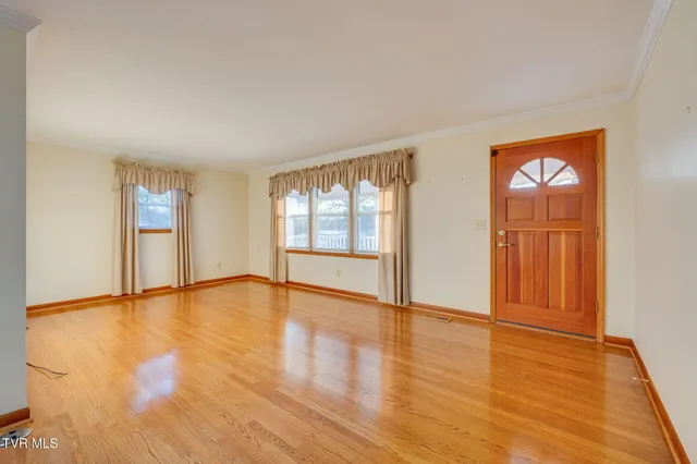 $350,000 | 2513 Larkspur Drive, Johnson City, TN 37604