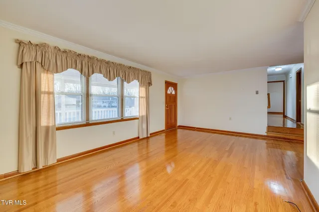 $350,000 | 2513 Larkspur Drive, Johnson City, TN 37604