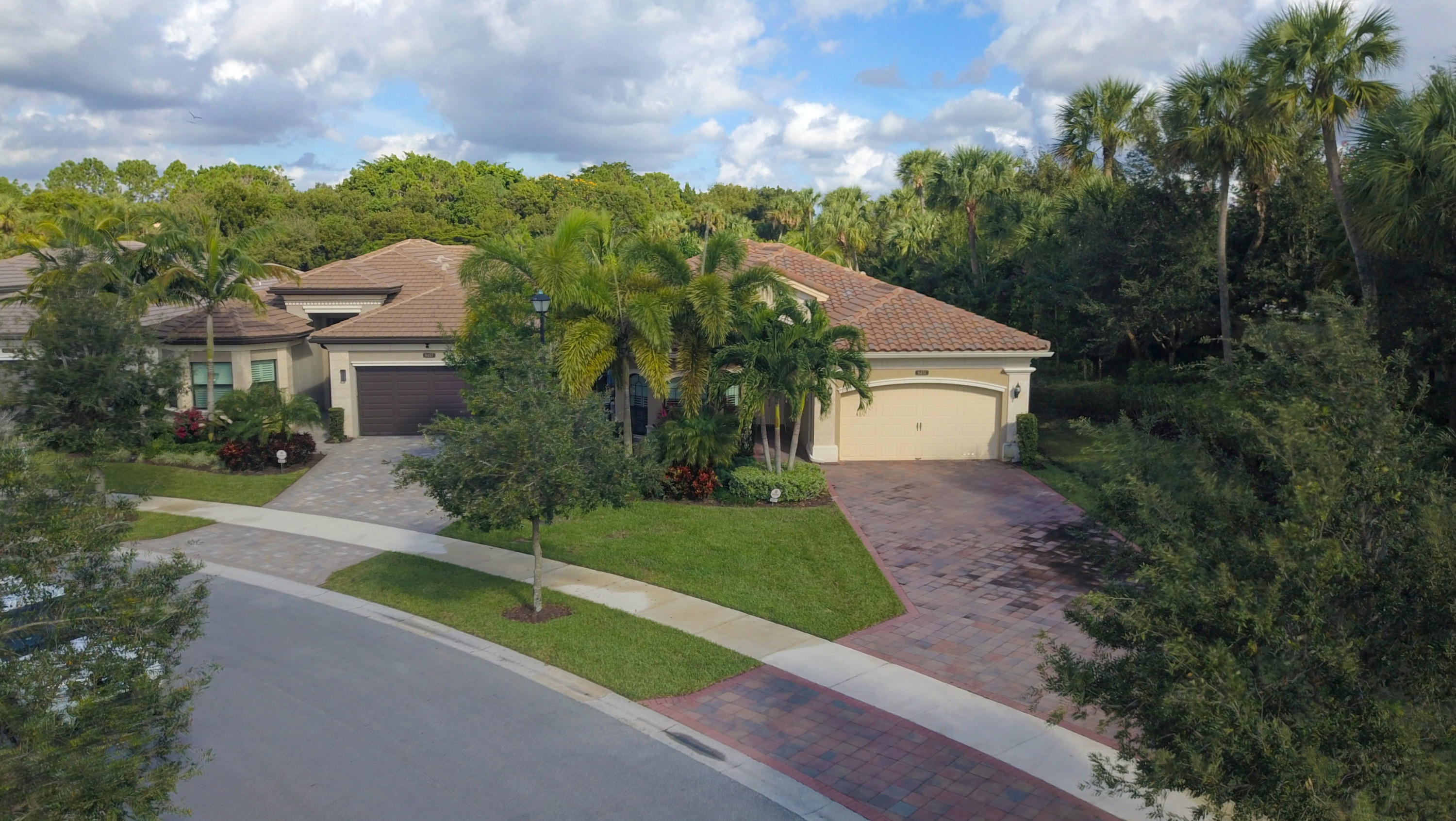 9451 Eden Roc Court Delray Beach, FL 33446 - Photo 2 of 39 Seven Bridges