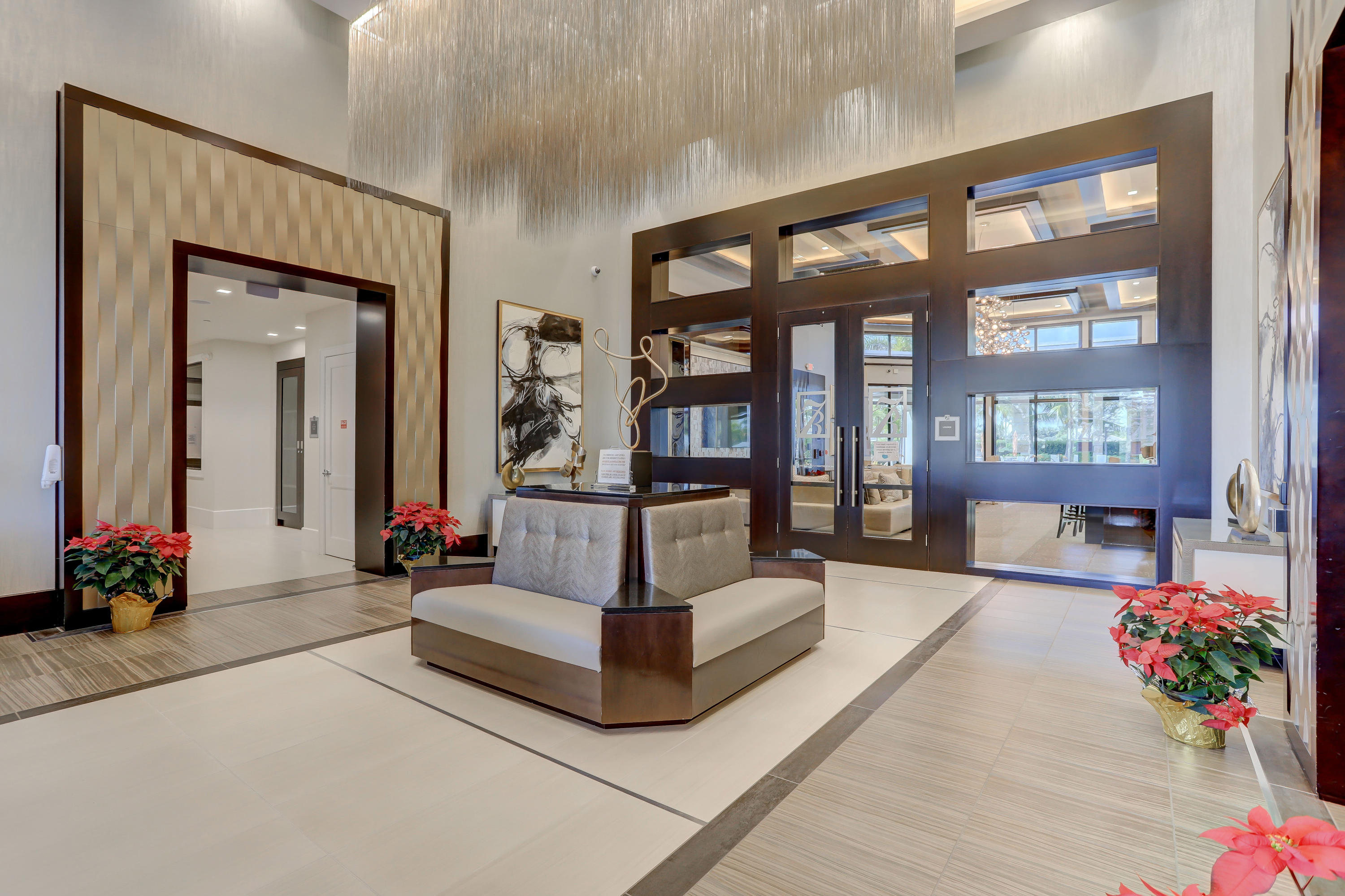 9451 Eden Roc Court Delray Beach, FL 33446 - Photo 29 of 39 Lobby