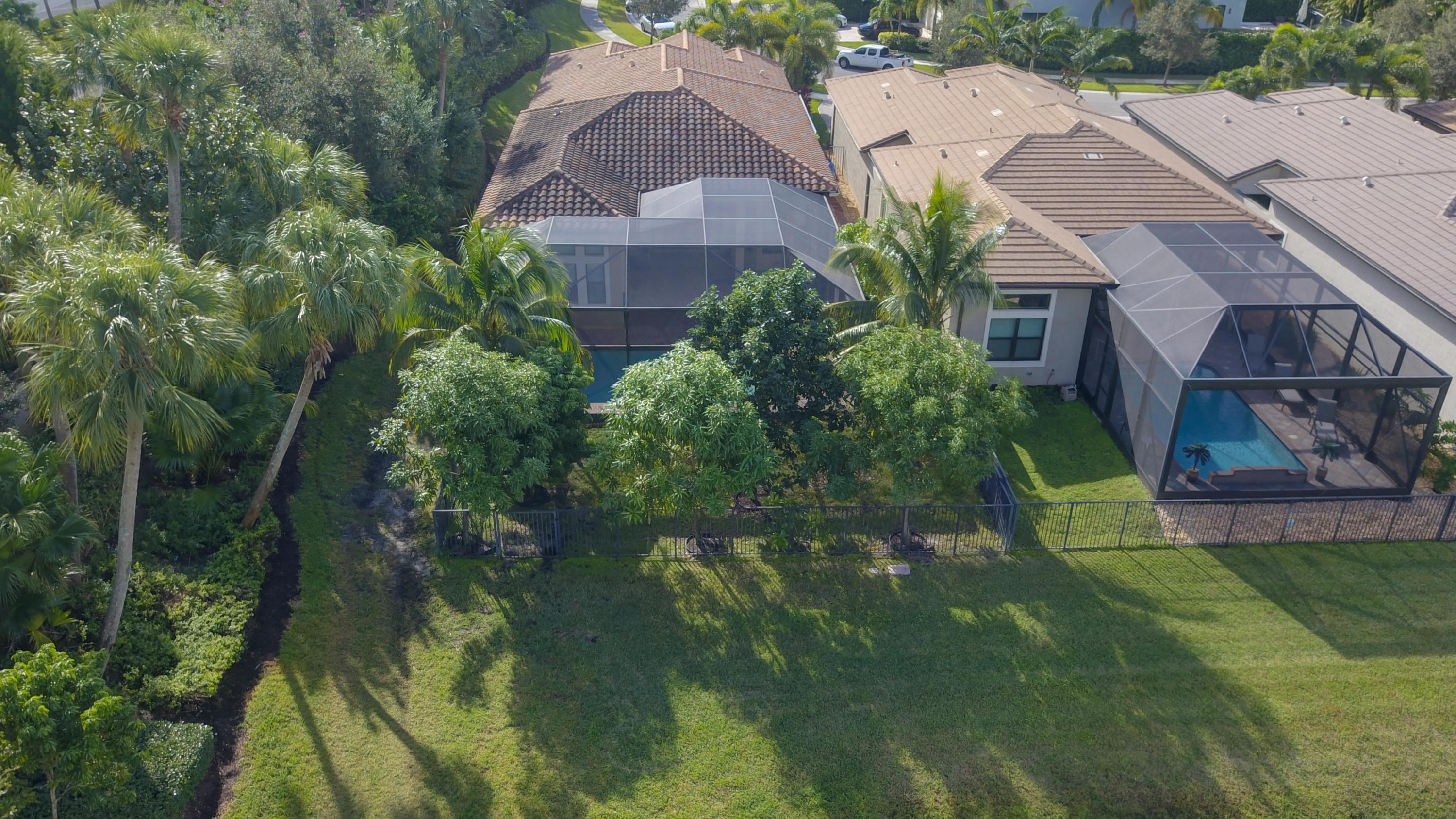 9451 Eden Roc Court Delray Beach, FL 33446 - Photo 3 of 39 Backyard