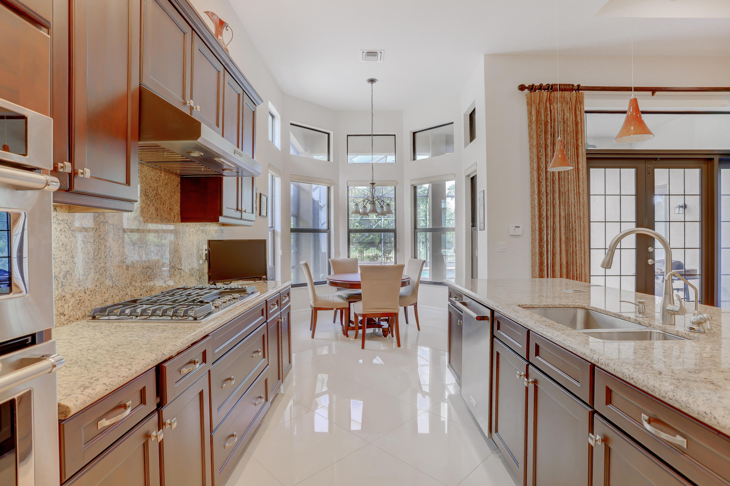 9451 Eden Roc Court Delray Beach, FL 33446 - Photo 9 of 39 Kitchen