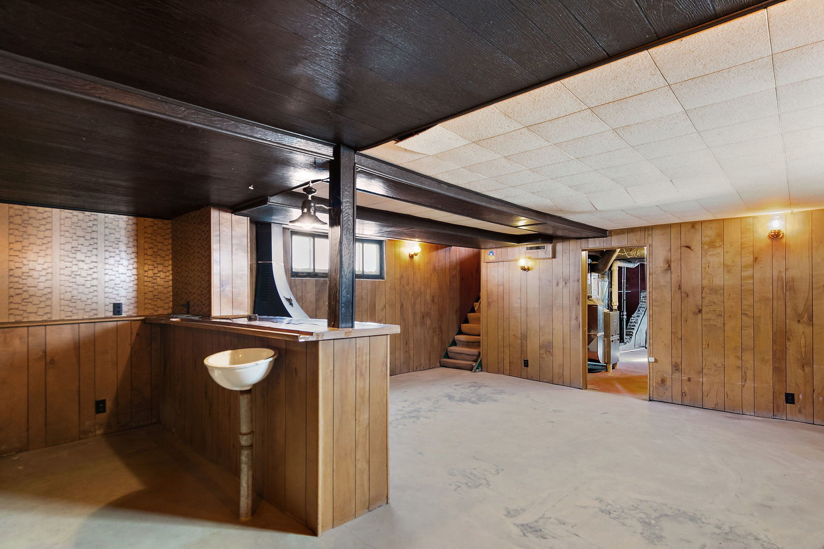 844 South 1st Street DeKalb, IL 60115 - Photo 22 of 26 a view of a hallway with wooden floor