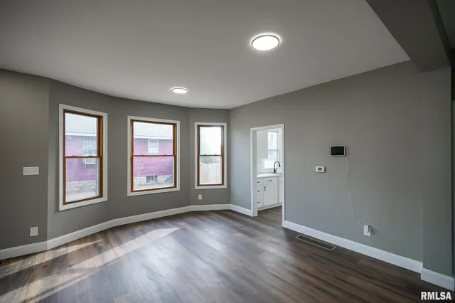 $169,900 | 1304 Royal Avenue, Pekin, IL 61554