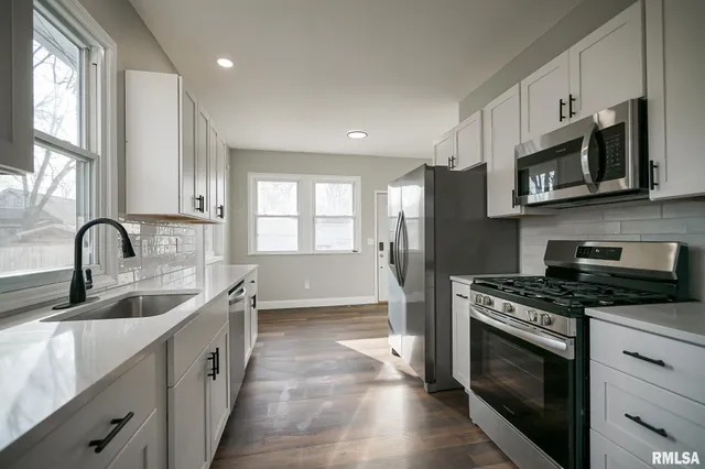 $169,900 | 1304 Royal Avenue, Pekin, IL 61554