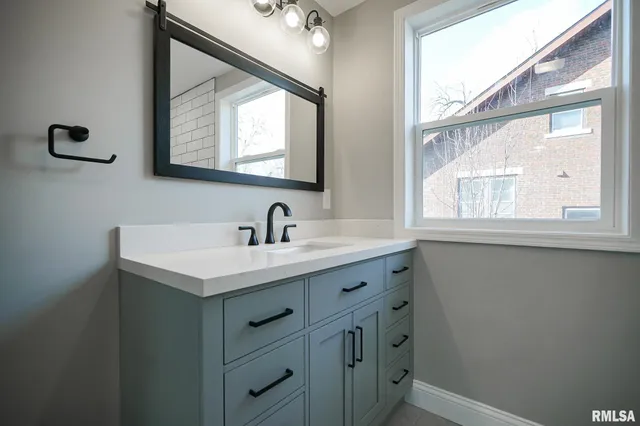 $169,900 | 1304 Royal Avenue, Pekin, IL 61554