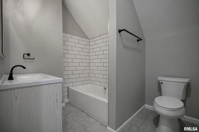 $169,900 | 1304 Royal Avenue, Pekin, IL 61554