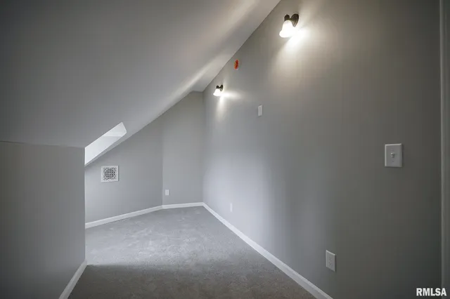 $169,900 | 1304 Royal Avenue, Pekin, IL 61554