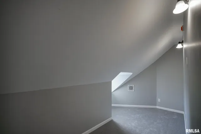 $169,900 | 1304 Royal Avenue, Pekin, IL 61554