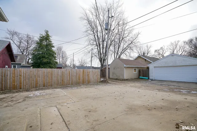 $169,900 | 1304 Royal Avenue, Pekin, IL 61554