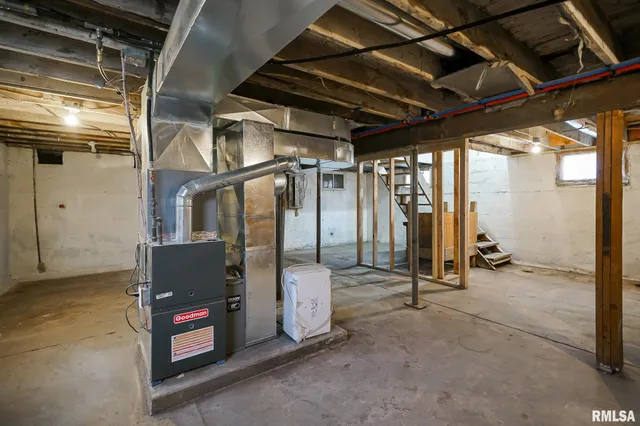 $169,900 | 1304 Royal Avenue, Pekin, IL 61554