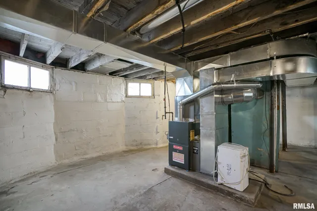 $169,900 | 1304 Royal Avenue, Pekin, IL 61554