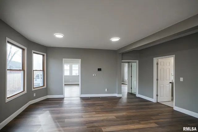 $169,900 | 1304 Royal Avenue, Pekin, IL 61554