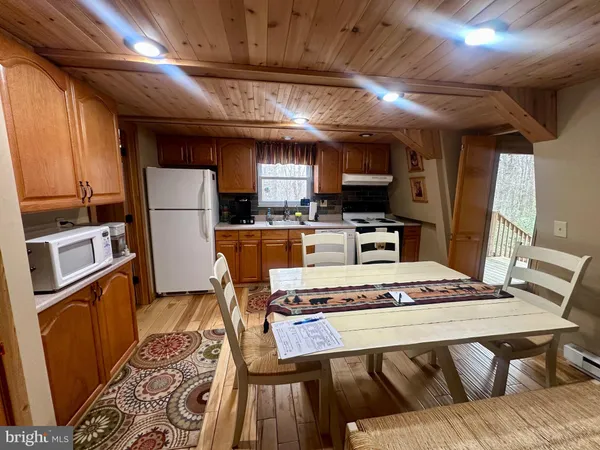 $359,000 | 552 Black Oak Lane, Oakland, MD 21550