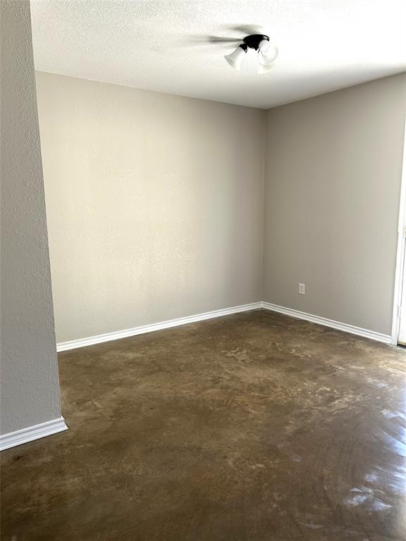1104 Meadow Drive Athens, TX 75751 - Photo 4 of 15