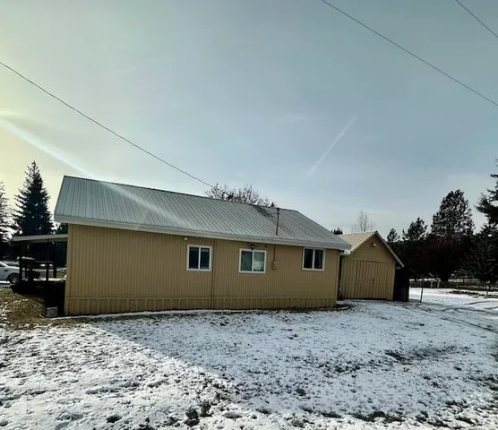 $190,000 | 102 8th Avenue, Ione, WA 99139