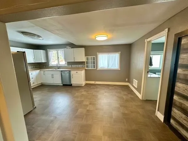 $180,000 | 102 8th Avenue, Ione, WA 99139