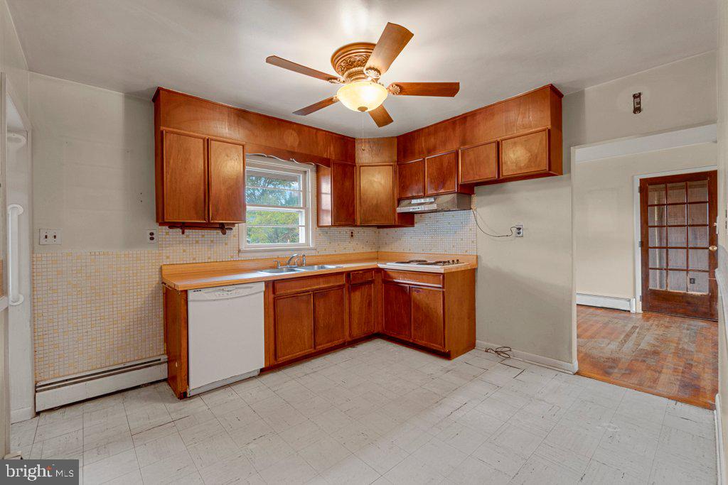 2902 Ashwood Road Fallston, MD 21047 - Photo 13 of 44