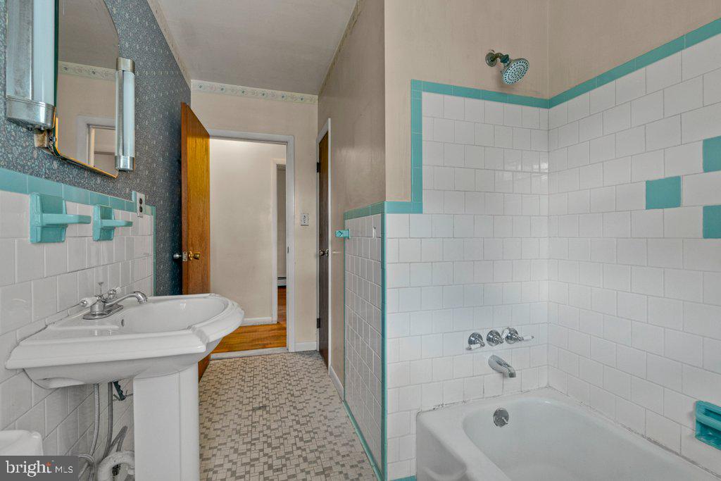 2902 Ashwood Road Fallston, MD 21047 - Photo 16 of 44