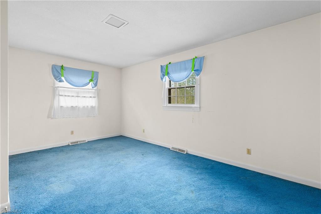 1603 7 Oaks Place High Point, NC 27265 - Photo 18 of 36