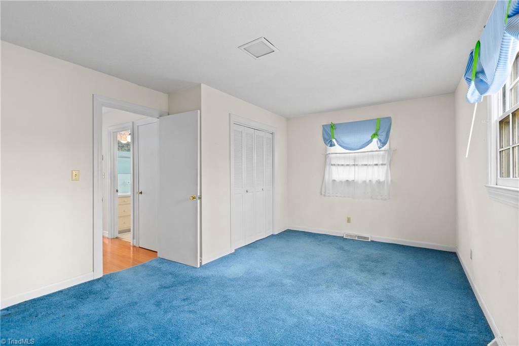 1603 7 Oaks Place High Point, NC 27265 - Photo 19 of 36