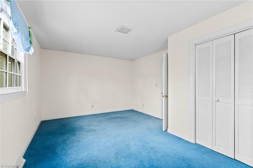 1603 7 Oaks Place High Point, NC 27265 - Photo 20 of 36