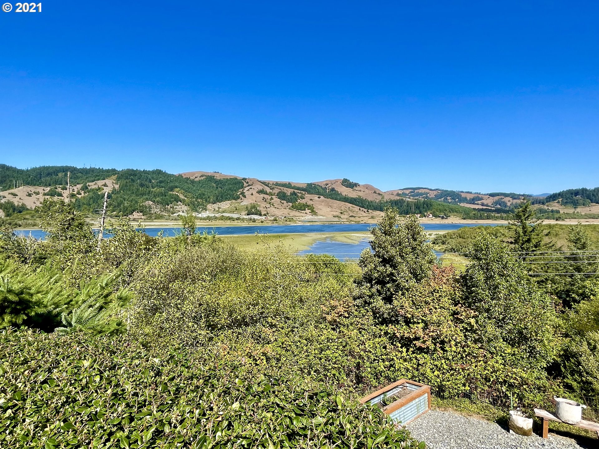 94892 Jerry's Flat Road Gold Beach, OR 97444 - Photo 2 of 32 Gallery Image 2