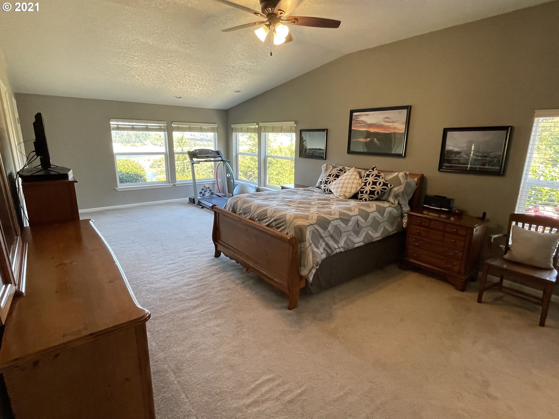 94892 Jerry's Flat Road Gold Beach, OR 97444 - Photo 14 of 32 Gallery Image 14