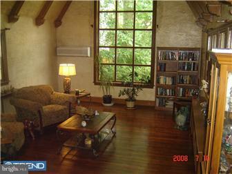 3625 Buck Road Huntingdon Valley, PA 19006 - Photo 2 of 12 Family Room