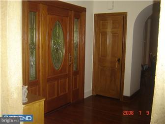 3625 Buck Road Huntingdon Valley, PA 19006 - Photo 6 of 12 Foyer