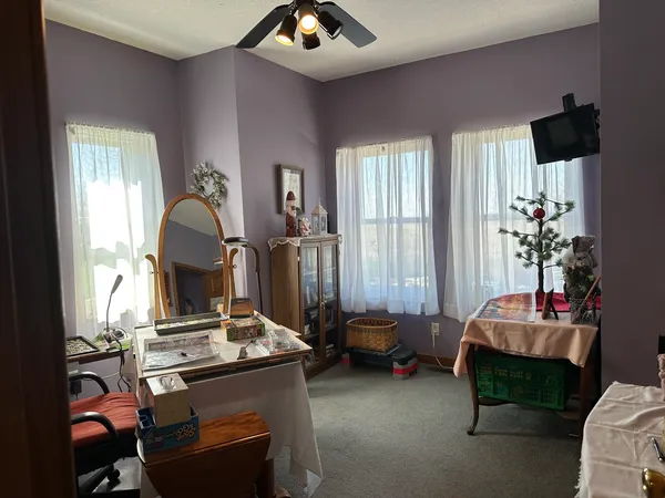 $390,000 | 18760 Hillside Road, Morrison, IL 61270