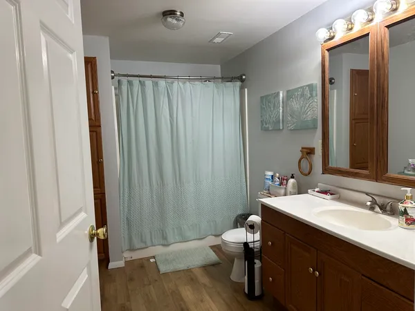 $390,000 | 18760 Hillside Road, Morrison, IL 61270