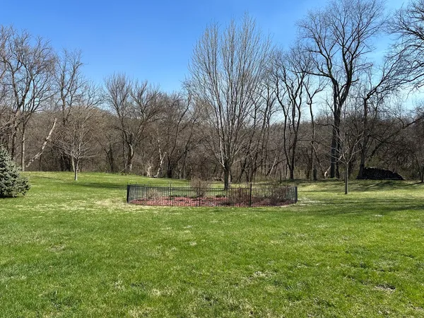 $390,000 | 18760 Hillside Road, Morrison, IL 61270