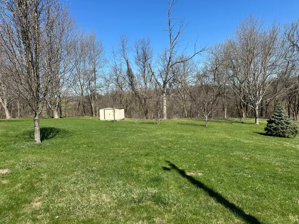 $390,000 | 18760 Hillside Road, Morrison, IL 61270