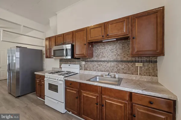 $199,900 | 1359 North 10th Street, Reading, PA 19604