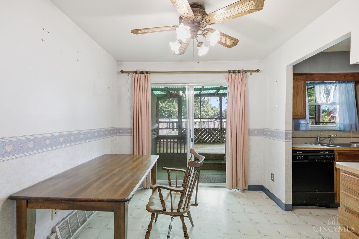 5110 Foley Road Cincinnati, OH 45238 - Photo 16 of 34