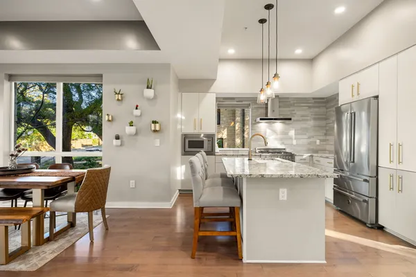 $1,100,000 | 2003 Wilson Street, Unit 5, Austin, TX 78704