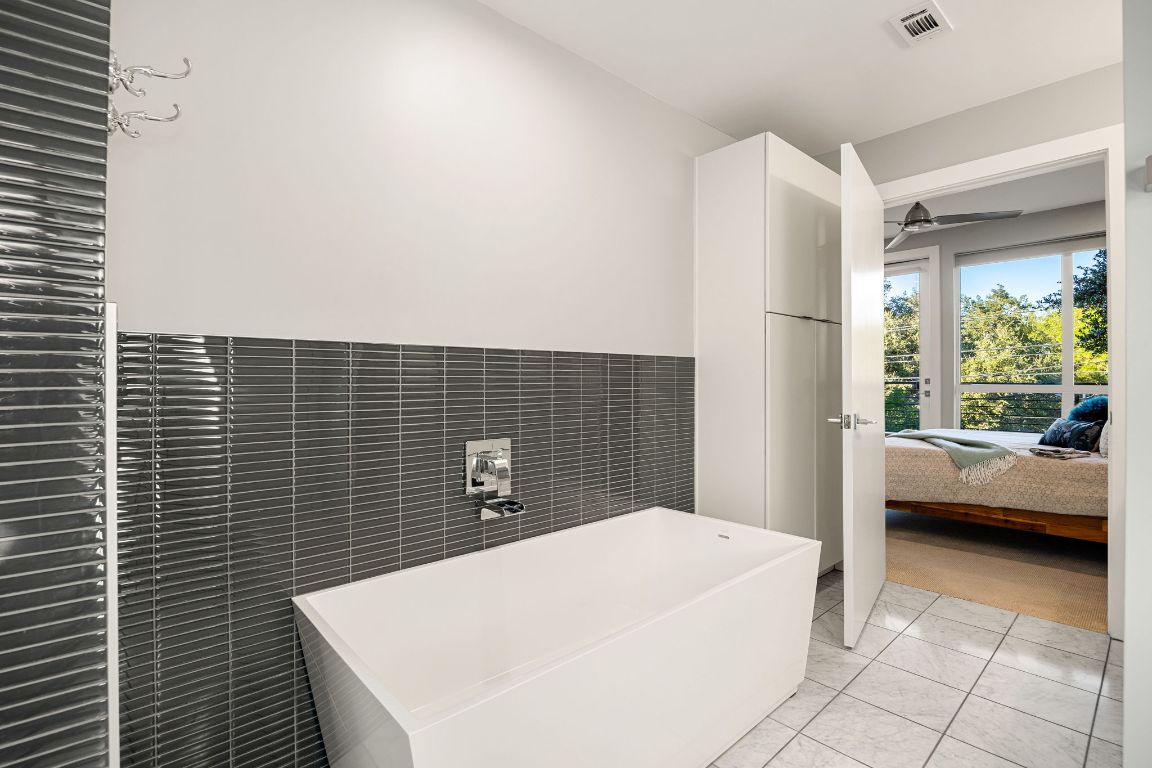 2003 Wilson Street, Unit 5 Austin, TX 78704 - Photo 20 of 36