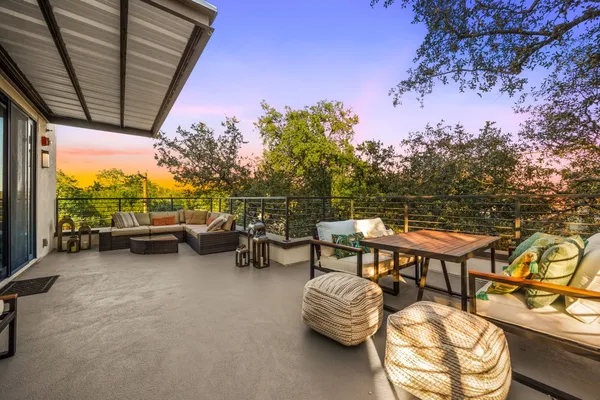 $1,100,000 | 2003 Wilson Street, Unit 5, Austin, TX 78704