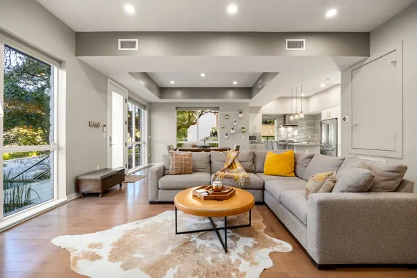 $1,100,000 | 2003 Wilson Street, Unit 5, Austin, TX 78704