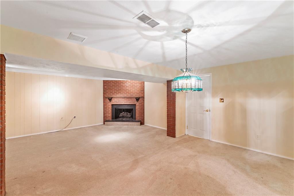 2765 Bingham Drive Pittsburgh, PA 15241 - Photo 17 of 25 a view of an empty room with a window