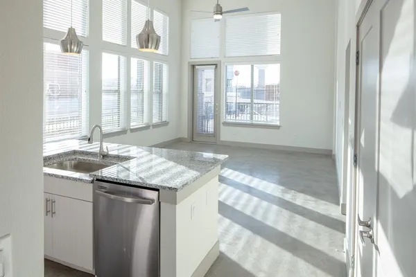 $1,349 | 601 North Oak Street, Unit 329, Roanoke, TX 76262