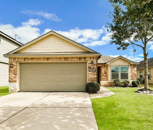 $2,050 | 5610 Casa Martin Drive, Katy, TX 77449
