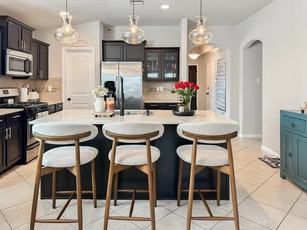 $2,050 | 5610 Casa Martin Drive, Katy, TX 77449