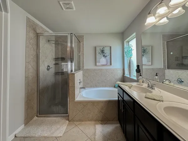 $2,050 | 5610 Casa Martin Drive, Katy, TX 77449